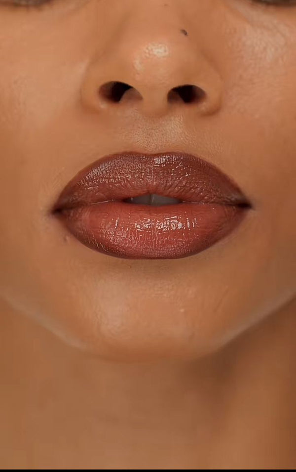 Layla Thompson review image